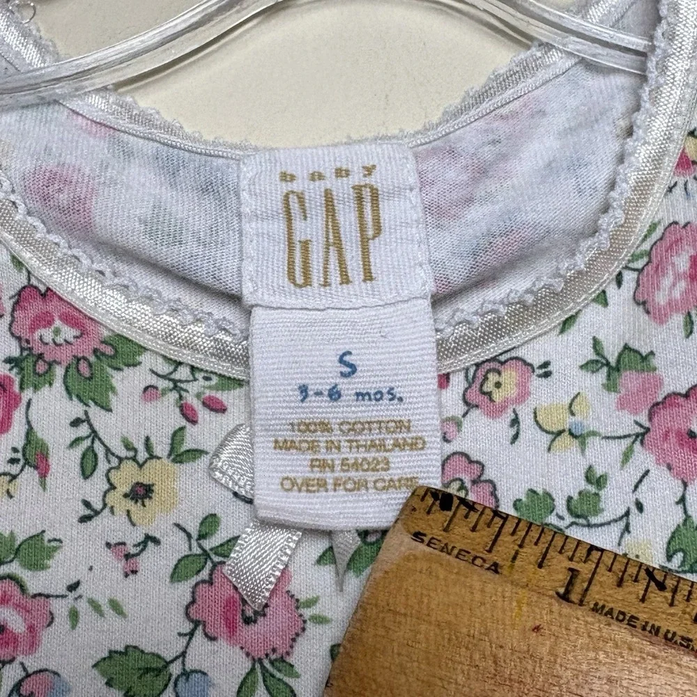 Vintage Baby Gap Cream Pink Floral 100% Cotton Short Sleeve Romper S 3-6M Y2K
